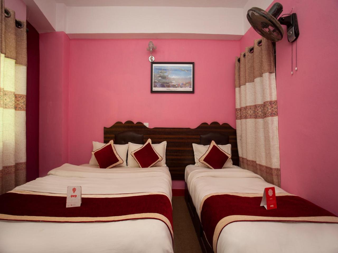 Oyo 195 Global Hotel And Resort Katmandou Extérieur photo