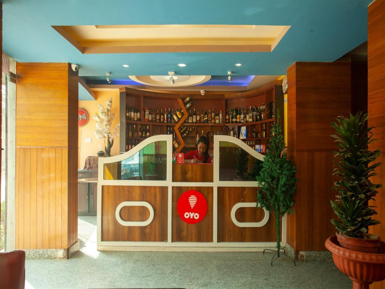 Oyo 195 Global Hotel And Resort Katmandou Extérieur photo