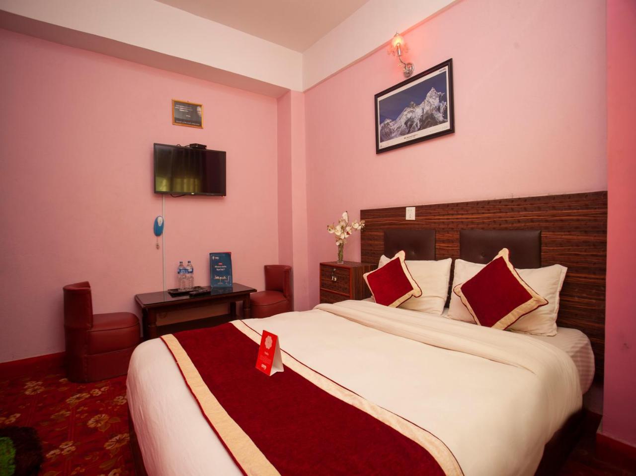 Oyo 195 Global Hotel And Resort Katmandou Extérieur photo