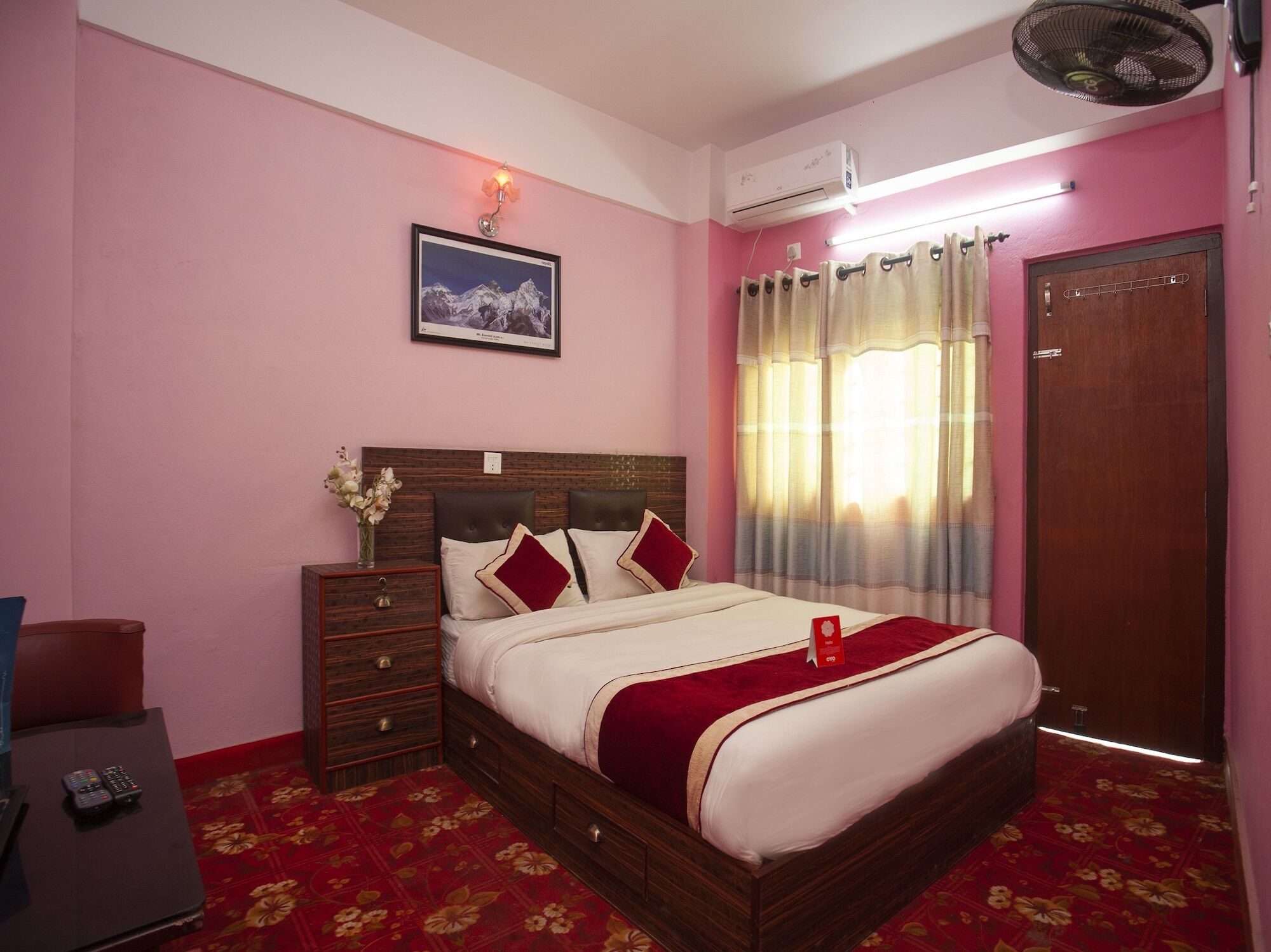 Oyo 195 Global Hotel And Resort Katmandou Extérieur photo